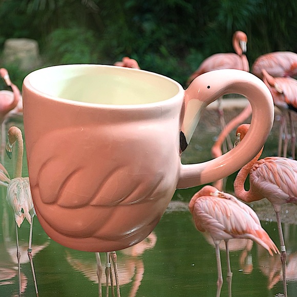HOST PICK! Flamingo mug - Picture 1 of 3